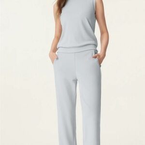 Chic Women's Light Blue Sleeveless 2 piece.  NWT